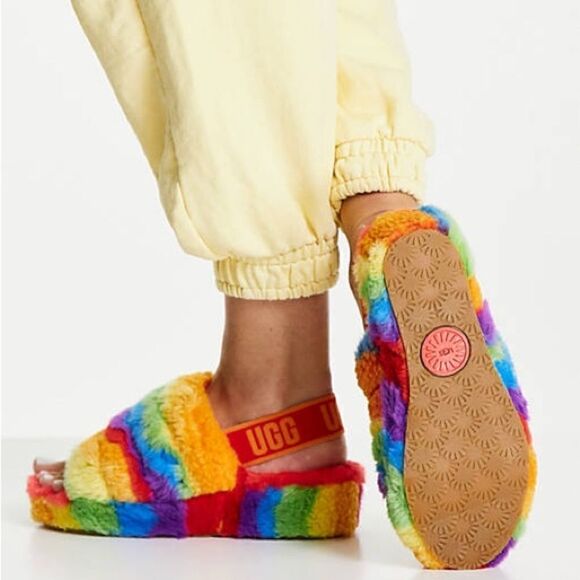 UGG Fluff Yeah slide slippers in rainbow - Picture 3 of 9